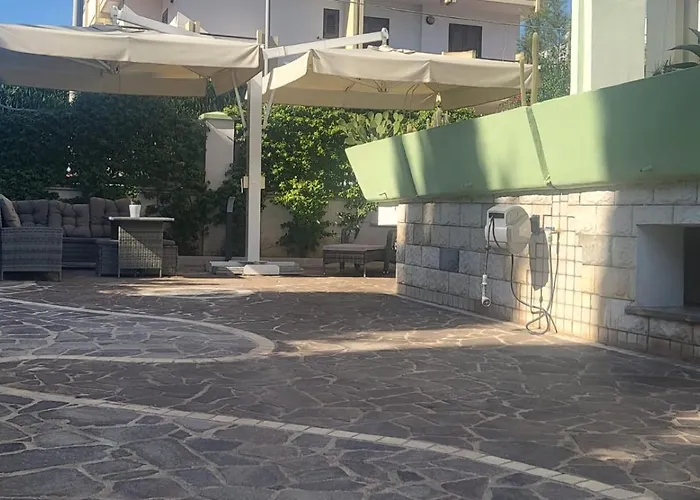 Elizabeth Bilocale *